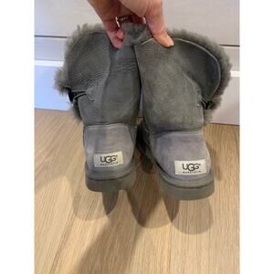 Ugg gray Bailey Button II 
short boots 6